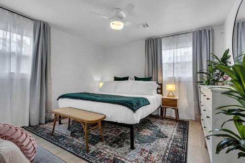 Postel nebo postele na pokoji v ubytování Fall for AC - Posh 3BR Near Best Dining & Casinos
