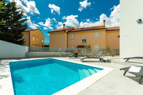 Holiday home Krk -with private pool – Photos 3