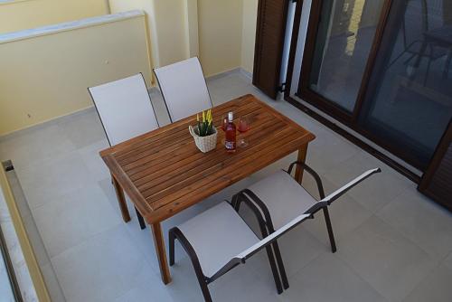 Gambar di galeri bagi Zoe's House w/ Panoramic View 2BR AC 5min walk DT di Karpathos