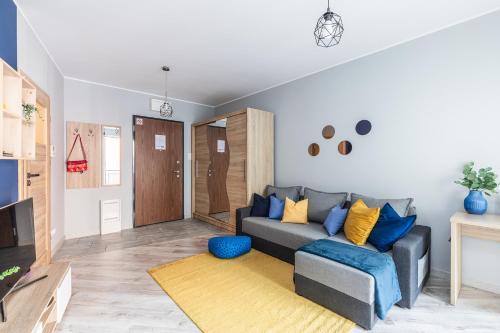 SuperApart Stalowa 39 Modern Unit with Kitchen & Wifi