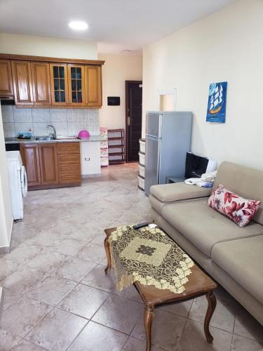 Apartment Golem - Image 3