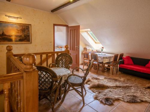 Χώρος καθιστικού στο Holiday Home Villa Bieszkowice by Interhome