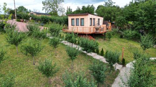 Zahrada ubytování Arta Chalet
