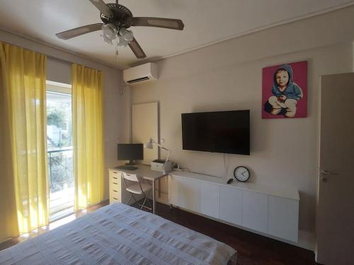 quiet apartment with a large balcony near the sea