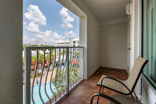 Holiday Inn Resort Orlando - Lake Buena Vista, an IHG Hotel Image