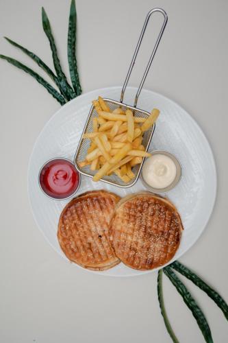 Φωτογραφία από το άλμπουμ του GRIFFON BAR FOOD APARTMENTS σε Struga