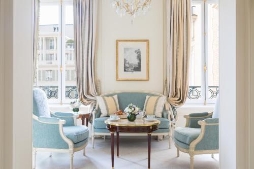 Χώρος καθιστικού στο Le Bristol Paris, Oetker Hotels