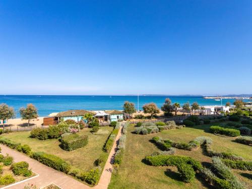 Photo de la galerie de l'établissement Apartment La Corvette by Interhome, au Lavandou