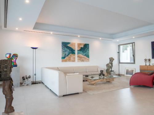 Holiday Home Luz by Interhome