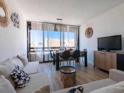 Apartment Les Huniers by Interhome
