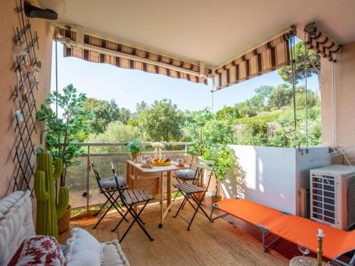 Studio de Cavalaire by Interhome