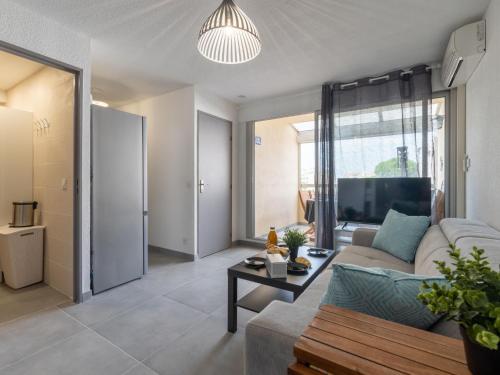 Apartment Los Amigos-14 by Interhome