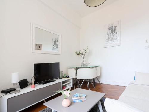 Apartment Les terrasses de l'Escurial by Interhome