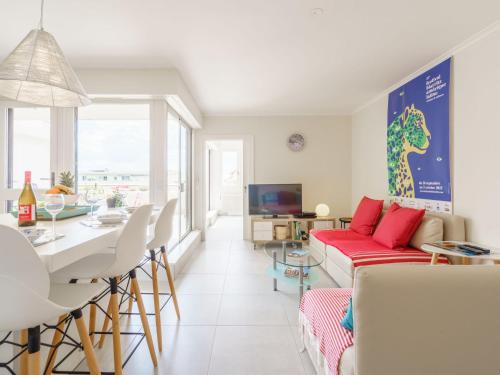 Photo de la galerie de l'établissement Apartment Château d'Arcadie-8 by Interhome, à Biarritz