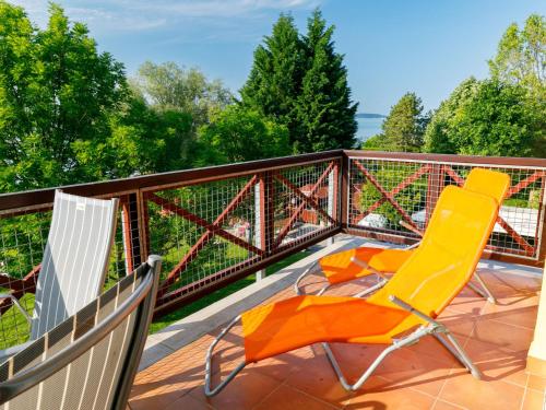 Balkoni atau teres di Apartment Rosalia by Interhome