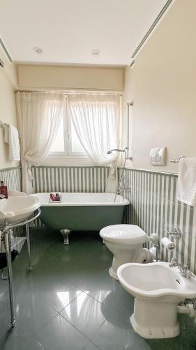 Croisette Palm Beach - Quiet Area - short walk to Beach & direct Bus to Palais