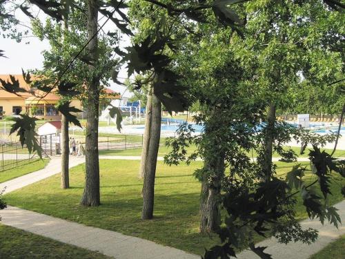Κήπος έξω από το Apartmány JG Patince