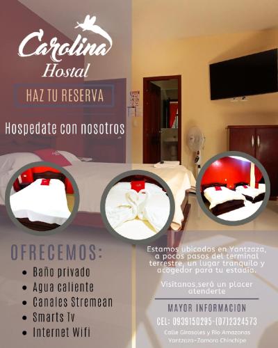 una señal para una habitación de hotel con cama y espejo en Hostal Carolina, en Yantzaza