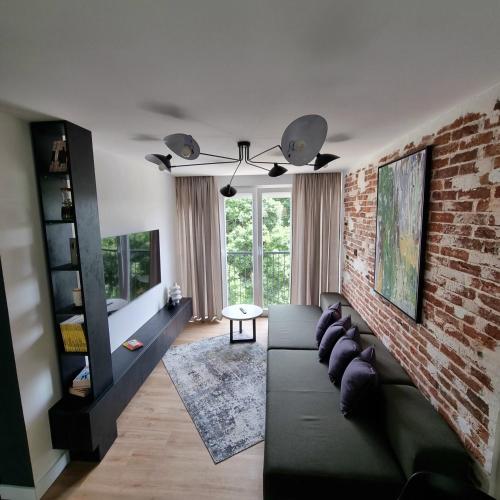 Apartment Black