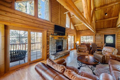 Golden Pine Place – Photos 3