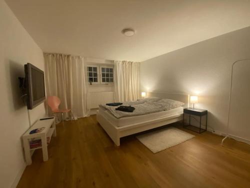 Photo de la galerie de l'établissement Schöne Wohnung für einen Kurzurlaub in Lüneburg, à Lunebourg