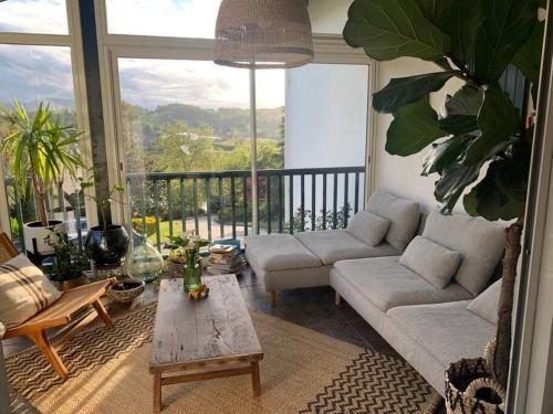 Photo de la galerie de l'établissement Charmante Maison Basque entre mer et Montagne proche St Jean de Luz, à Ascain