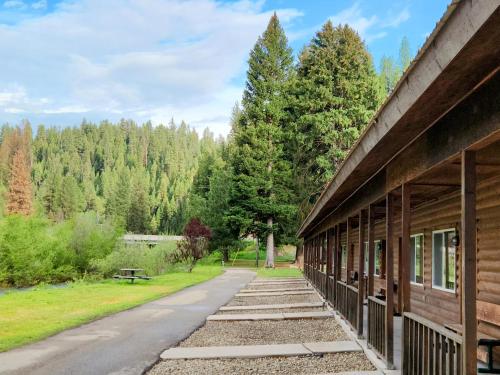 Southfork Lodge - Riverside Inn – Photos 2