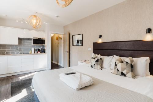 Η κουζίνα ή μικρή κουζίνα στο Design Suites Lytham