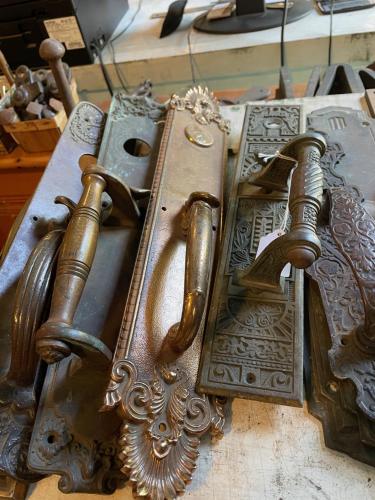 a group of metal objects sitting on a table at White Sails Inn in Kennebunk