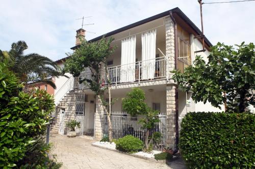 MARAVEA APARTMENt NEAR THE SEA