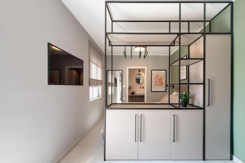 BRUNO and BRUNA Studio Apartments - With Private Parking