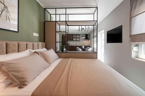 BRUNO and BRUNA Studio Apartments - With Private Parking