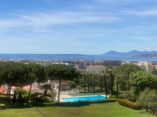 Superbe appart VUE MER, PLAGE, PISCINE, TENNIS, parking