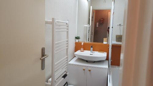 Et badeværelse på STUDIO CENTRE ET PIED DES PISTES