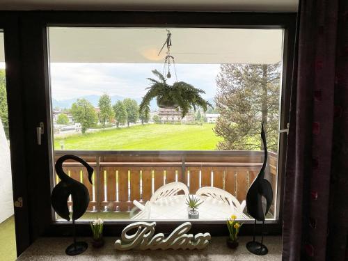 Rõdu või terrass majutusasutuses Apartment Zachary- 2 Bedroom -Austrian Alpine Getaways