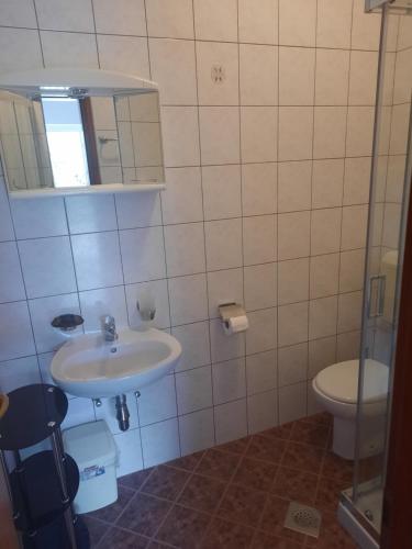 Kúpeľňa v ubytovaní Apartments Marinela