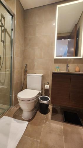 Koupelna v ubytování STAY BY LATINEM Luxury 2BR Holiday Home CVR B1308 Near Burj Khalifa