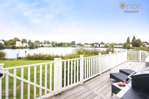Windrush Lake 80 & 81, Waterlow Lodge P
