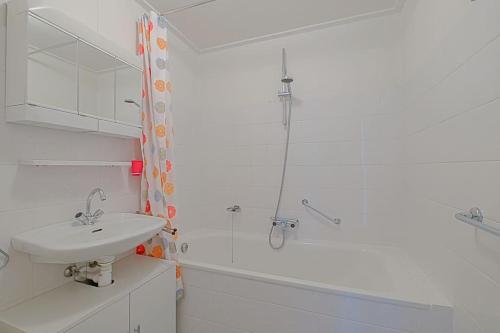 Koupelna v ubytování Beach Appartement 37 - Callantsoog