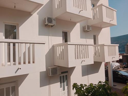 Fotografie z fotogalerie ubytování Apartmani SAMB Igalo v destinaci Herceg-Novi