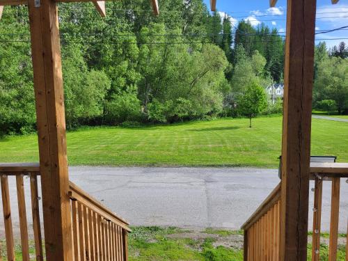Quaint 2 bd apt w/view 4 guests – Photos 2