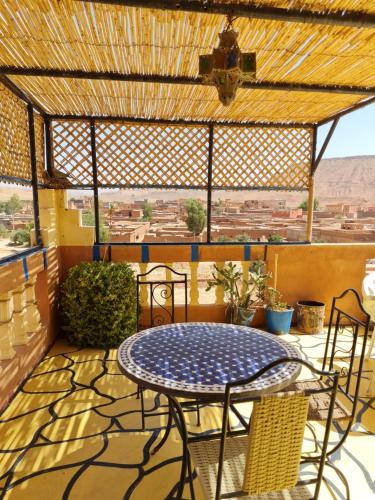 Balkón nebo terasa v ubytování Riad Tigmi du Soleil