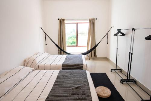Легло или легла в стая в New Modern Villa, PRIVATE pool, high internet speed, 2 blocks from the beach