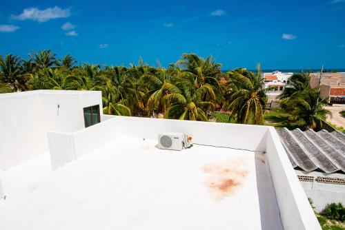 Imagen de la galería de 97982 New Modern Villa, PRIVATE pool, high internet speed, 2 blocks from the beach, en Chicxulub