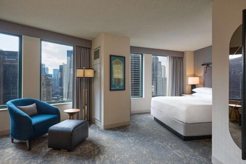 Katil atau katil-katil dalam bilik di Sheraton Grand Chicago Riverwalk
