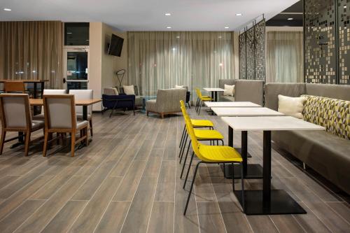 TownePlace Suites by Marriott Orlando Airport photo 24