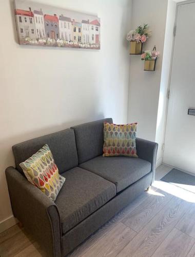 Lux Private Entrance 1 bed Studio - Free Parking - ideal for COOP Live, MCR City Centre, Salford Royal Hospital & Buile Hill Mansion wedding venue photo 17