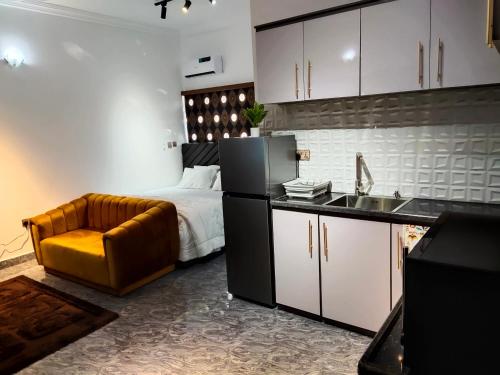 Kuchyň nebo kuchyňský kout v ubytování Keev Homes & Apartments Shortlet