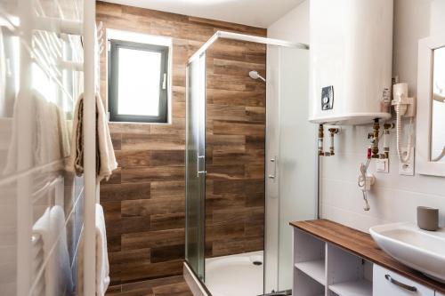 Bilik mandi di Apartmány Bešeň