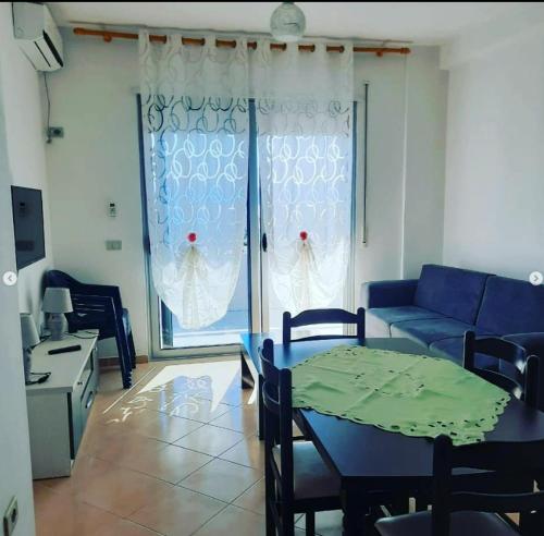 Apartment near the beach - Imazhi 2